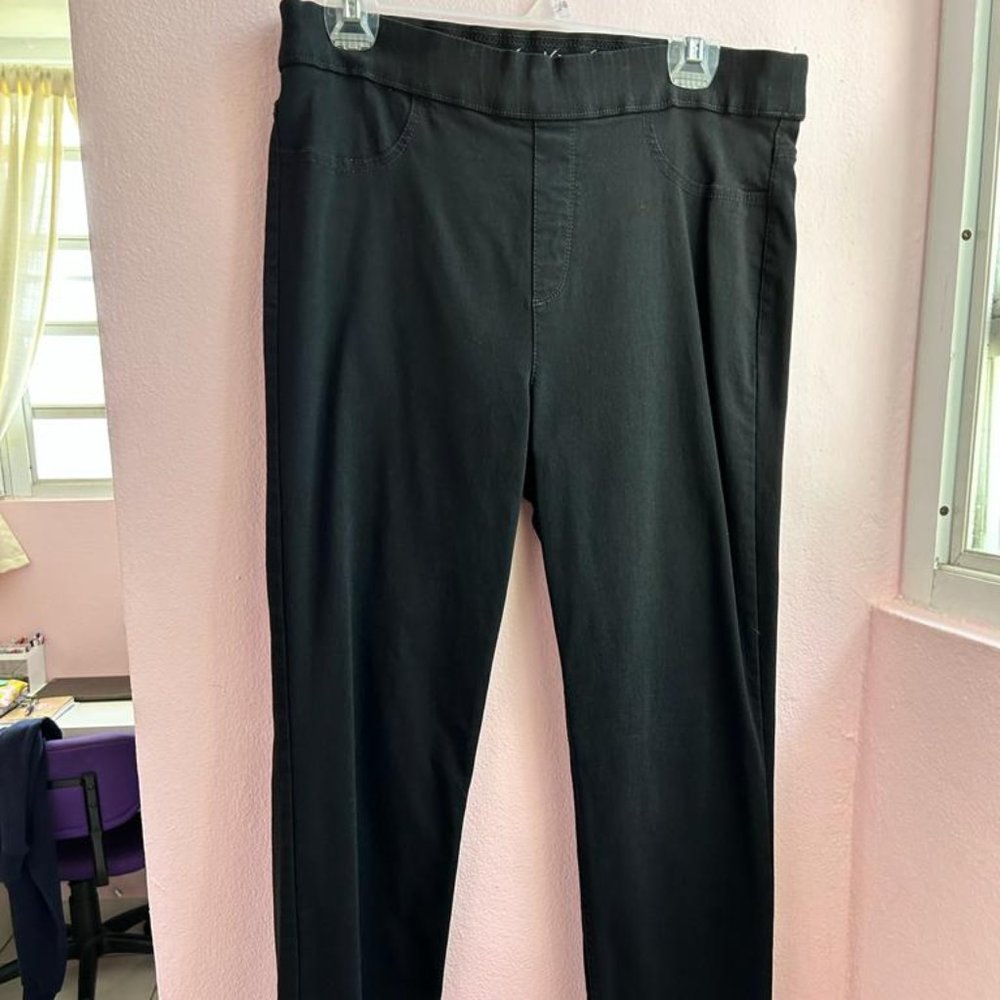 Gloria Vandebilt Black Straight Leg Trouser
